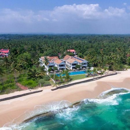 Sri Sharavi Beach Villas & Spa - With 43 Metre Saltwater Infinity Pool Mirissa Exterior foto