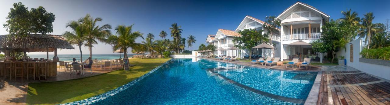 Sri Sharavi Beach Villas & Spa - With 43 Metre Saltwater Infinity Pool Mirissa Exterior foto