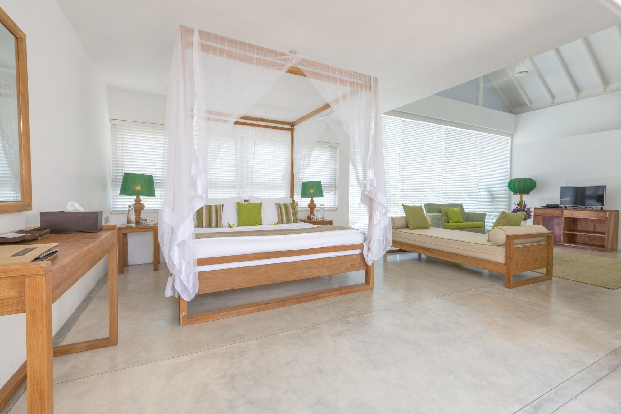 Sri Sharavi Beach Villas & Spa - With 43 Metre Saltwater Infinity Pool Mirissa Exterior foto