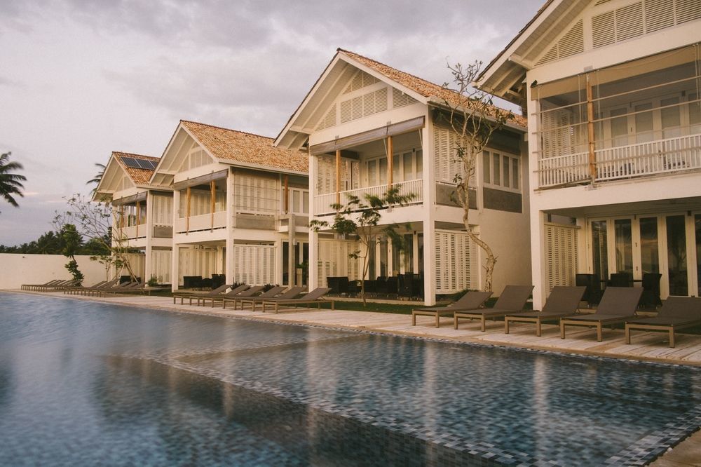 Sri Sharavi Beach Villas & Spa - With 43 Metre Saltwater Infinity Pool Mirissa Exterior foto